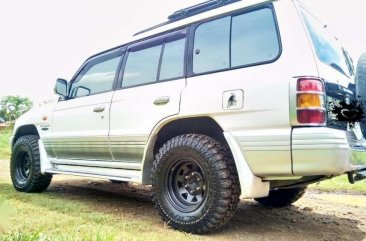 MANUAL 4X4 Pajero Field Master 4M40 for sale 