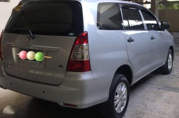 Toyota Innova 2.5 E Diesel 2013 Silver for sale 