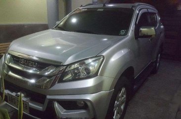 Isuzu MU-X 2.5 LS-A 4x2 AT 2015 for sale 