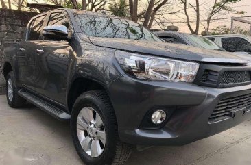 2016 Toyota Hilux 2.4 G 4x2 Manual Metallic Gray for sale