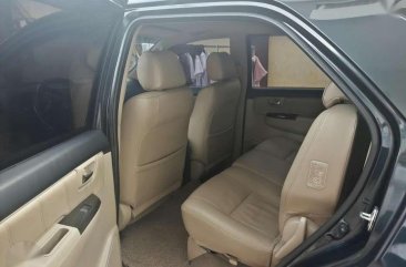 Toyota Fortuner v top of the line for sale