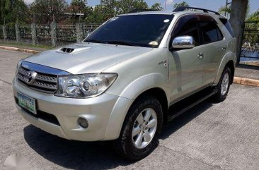 2009 Toyota Fortuner 4x4 3.0 V DSL AT for sale