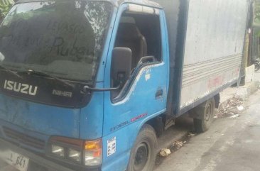 Isuzu Elf 2000 model local for sale