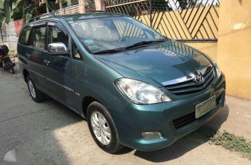 Toyota Innova G Automatic diesel 2010 Top of the line for sale