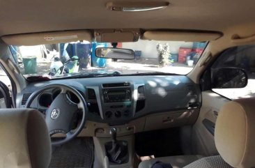 Toyota Hilux g manual 4x2 2011 for sale