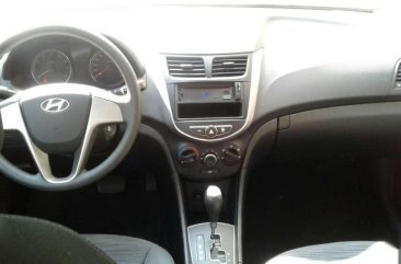 2017 Accent (gas) automatic for sale 