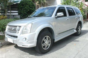 Isuzu Alterra Urvan Cruiser 2012 Model AT 39K Milleage 1st Owner for sale