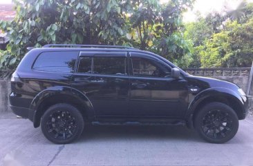 Rush Sale Mitsubishi Montero gls V 2012