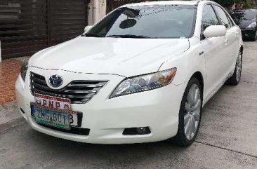 2007 Toyota Camry Hybrid White Fuel Efficient for sale