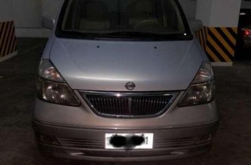 Nissan Serena 2003 local top of the line captain seats rush for sale