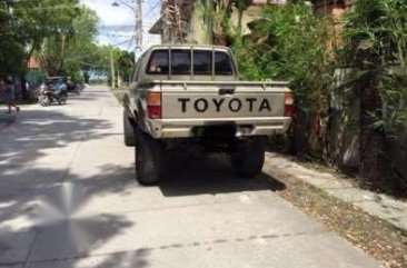 Toyota Hilux pickup 1988 for sale 