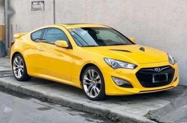 2014 HYUNDAI GENESIS 3.8 A-T. new look . coupe . like brand new- fresh for sale