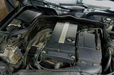 For sale 2004 Mercedes Benz E Class avantgarde 4 cyl 200