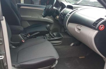 2011 Mitsubishi Montero glx manaul for sale