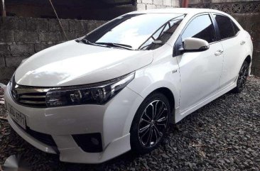 2015 Toyota Corolla Altis 2.0V Automatic for sale