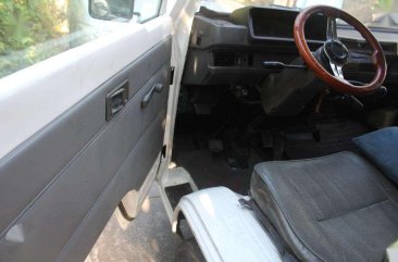 Mitsubishi L300 2002 model for sale