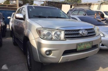 2010 Toyota Fortuner G automatic silver for sale