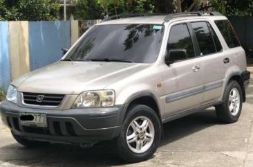 Well-kept Honda CrV 2000 for sale