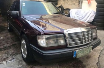 Well-maintained Mercedes Benz W124 1986 for sale