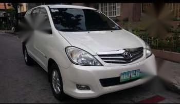 Toyota Innova V top of the line 2011 for sale 