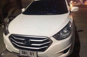 Hyundai Tucson WHITE FOR SALE