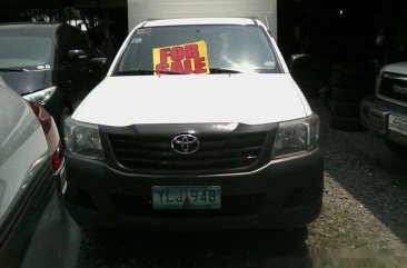 Toyota Hilux 2013 FX M/T for sale