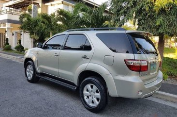 2011 Toyota Fortuner Automatic Gasoline well maintained for sale