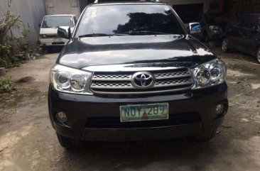 2010 TOYOTA Fortuner automatic Gasoline FOR SALE