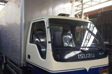 Isuzu Elf Closevan NKR for sale