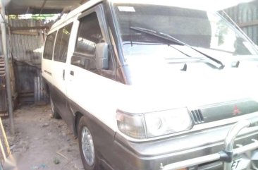 Hyundai Grace exceed looks 1991 model FOR SALE