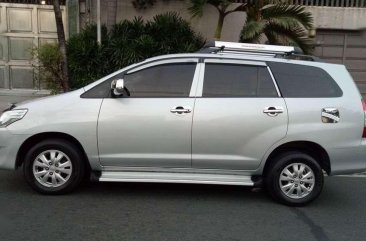 Well-kept Toyota Innova E 2013 for sale