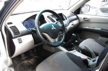 2008 Mitsubishi Strada 4x4 GLs 4x4 manual FOR SALE