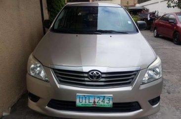 For sale 2012 Toyota Innova E matic