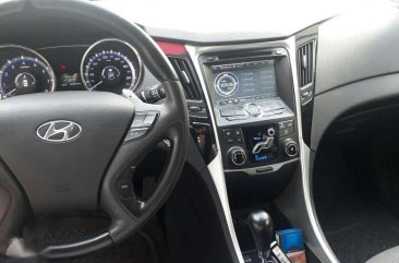 2013 HYUNDAI Sonata Top of the Line Gasoline FOR SALE