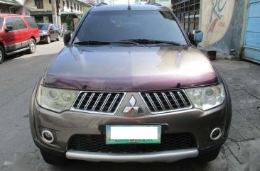 2013 MITSUBISHI MONTERO GLX - very GOOD condition . nothing to FIX for sale