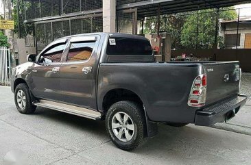 Well-maintained Toyota Hilux 2012 for sale