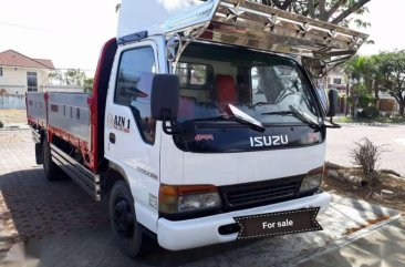 Well-kept Isuzu Elf for sale