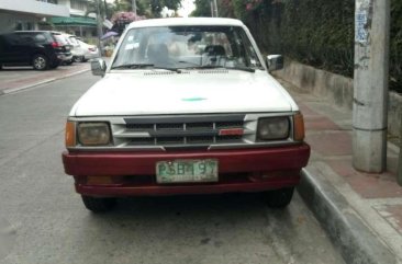 Good as new Mazda B2200 for sale