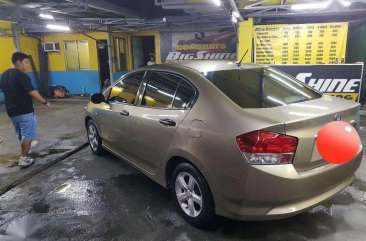 Well-maintained Honda City 2010 for sale