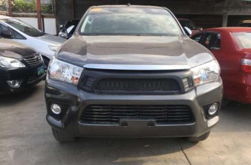 2016 Toyota Hilux 2.4 G 4x2 Gray Manual Transmission for sale