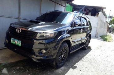 Well-maintained Toyota Fortuner V 2012 for sale