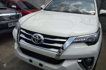 2017 Toyota Fortuner 2.4v 4x2 NEWLOOK automatic diesel PEARL WHITE for sale