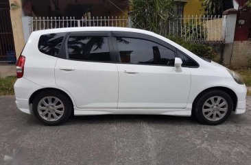 Honda Fit 2009 AT white repriced for sale