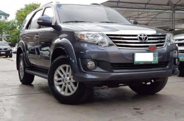 ALMOST BNEW 2012 Toyota Fortuner 4X2 G AT