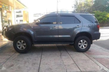 Well-kept Toyota Fortuner G 2009 for sale