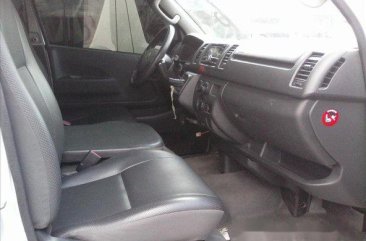 Well-maintained Toyota Hiace Commuter 2016 for sale