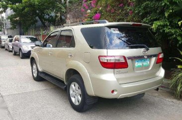 2011 Toyota Fortuner G Diesel Automatic - 11