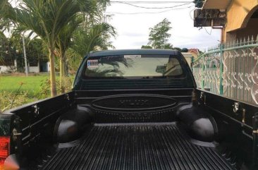 Toyota Hilux G 4x4 manual 2010 model for sale 