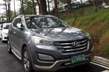 Well-kept Hyundai Santa Fe 2013 for sale