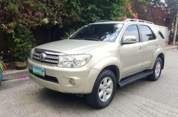 2011 Toyota Fortuner G Diesel Automatic - 11